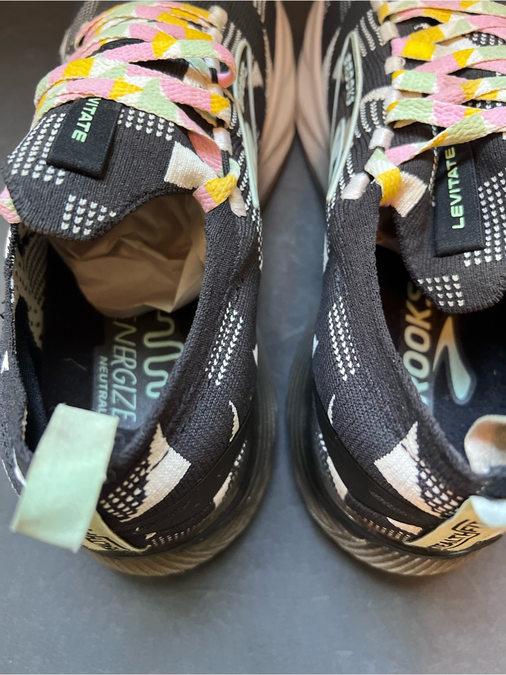 Rare BROOKS Levitate Stealth Fit 6 Running Shoes Women’s Size 8.5 US - Picture 5 of 8